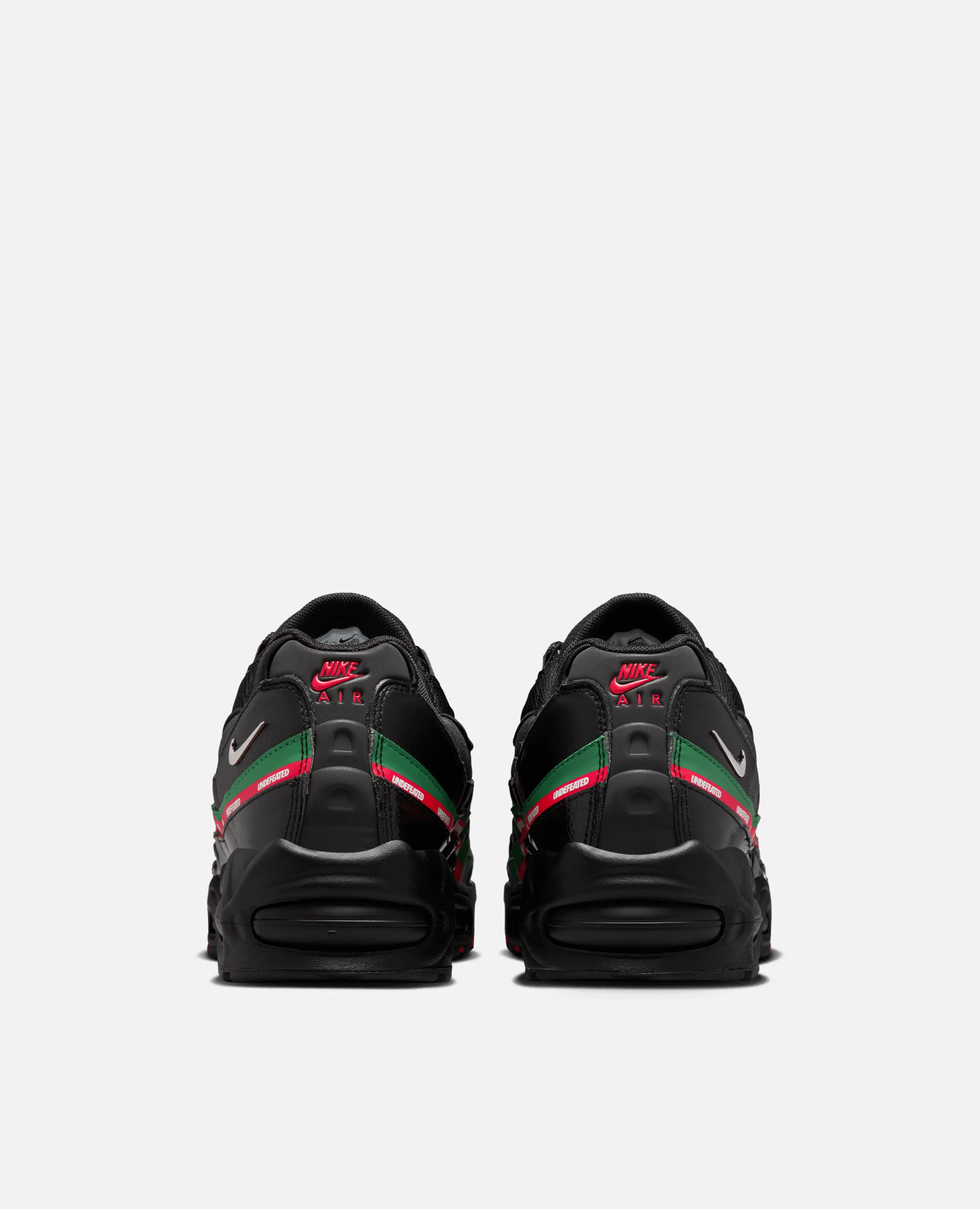 Nike Air Max 95 x Undefeated (Black/Metallic Silver-Gorge Green) - Image 4